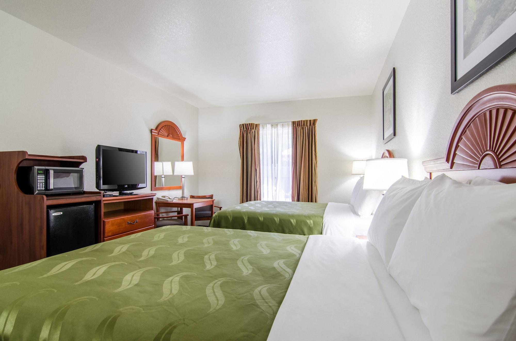 Quality Inn Junction City Near Fort Riley Zewnętrze zdjęcie