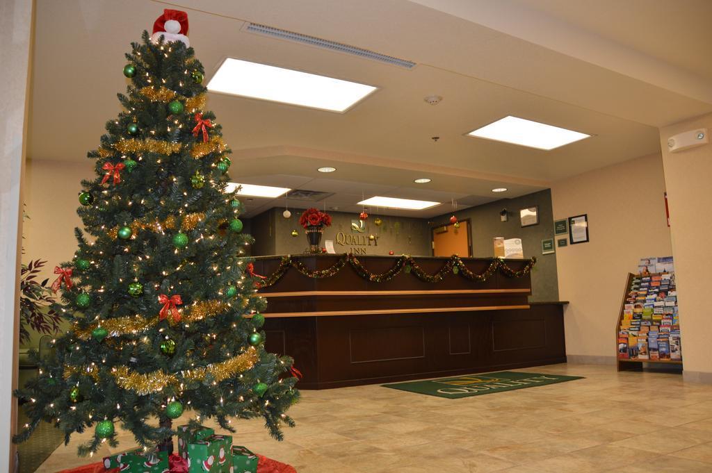 Quality Inn Junction City Near Fort Riley Zewnętrze zdjęcie