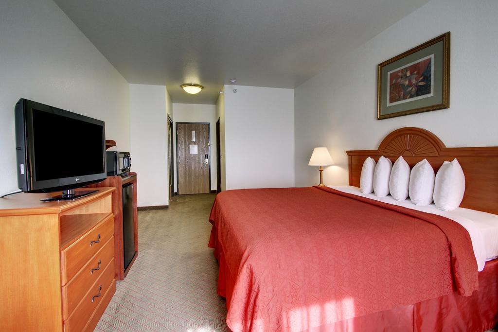 Quality Inn Junction City Near Fort Riley Zewnętrze zdjęcie