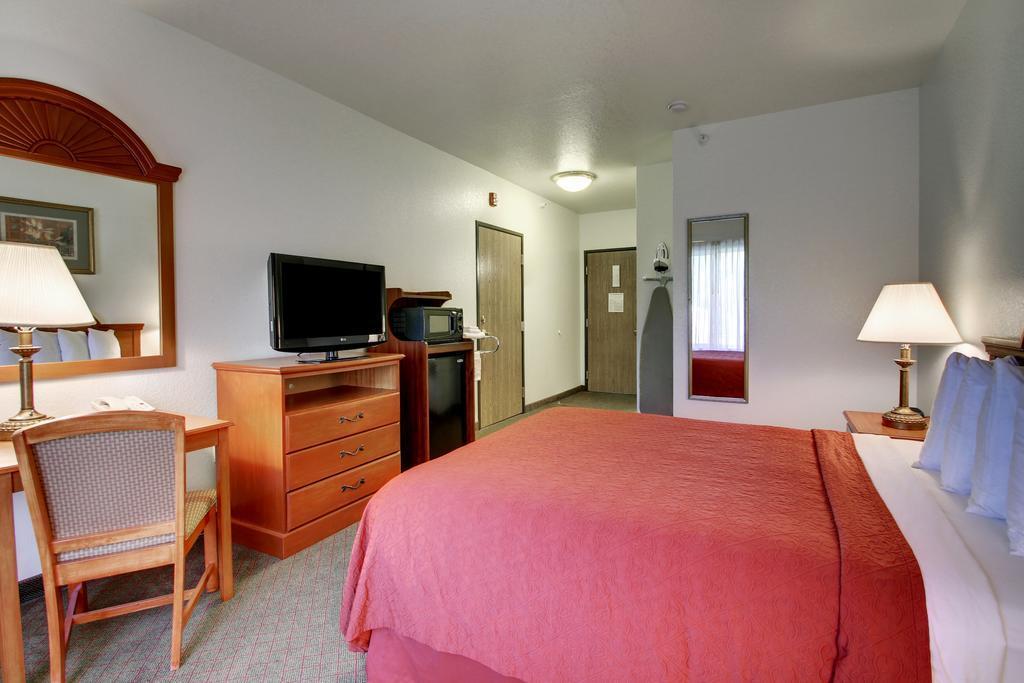 Quality Inn Junction City Near Fort Riley Zewnętrze zdjęcie