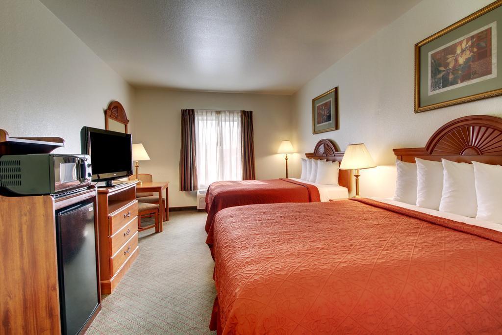 Quality Inn Junction City Near Fort Riley Zewnętrze zdjęcie
