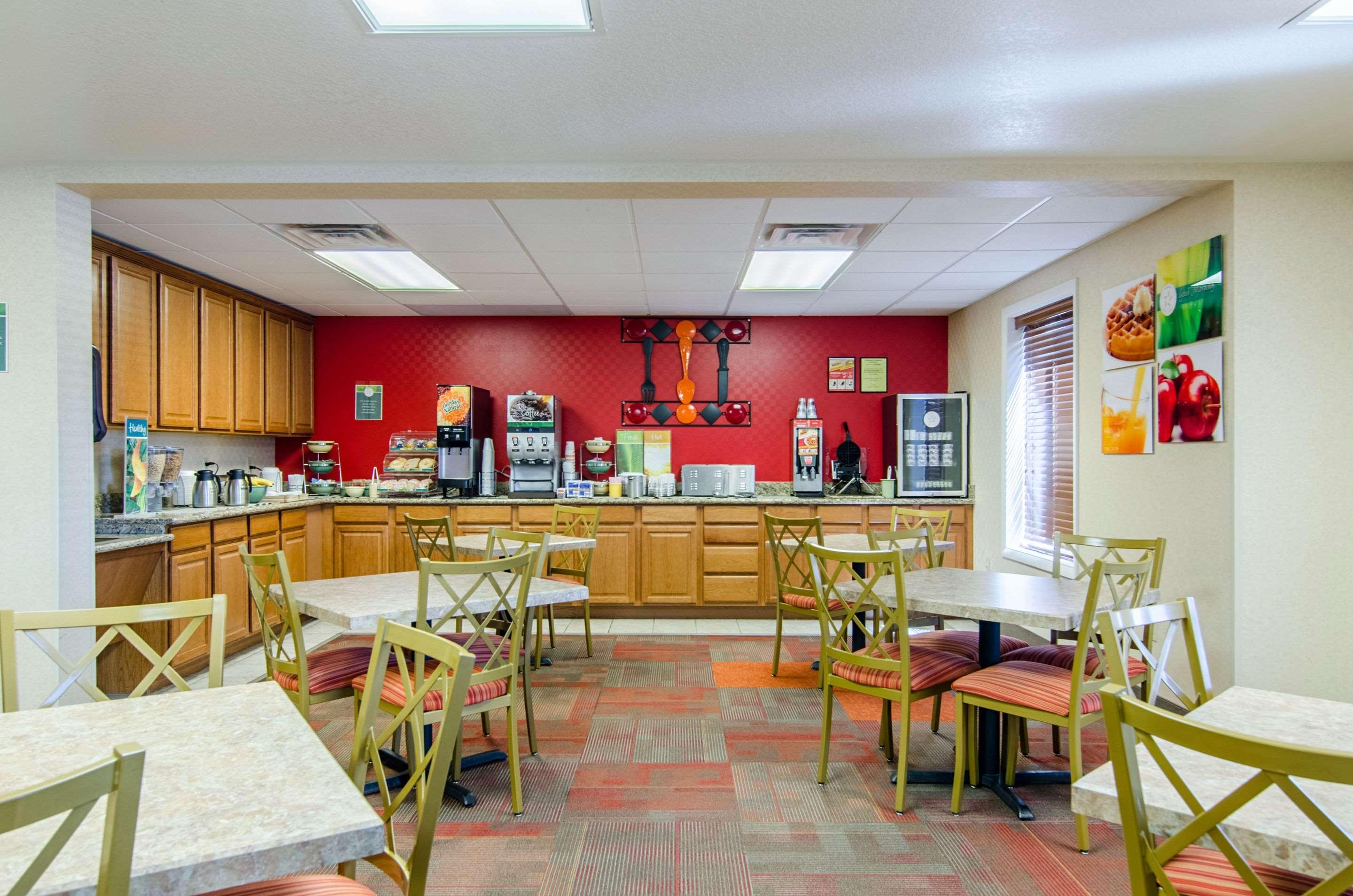 Quality Inn Junction City Near Fort Riley Zewnętrze zdjęcie