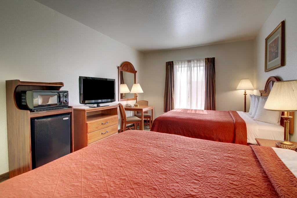 Quality Inn Junction City Near Fort Riley Zewnętrze zdjęcie