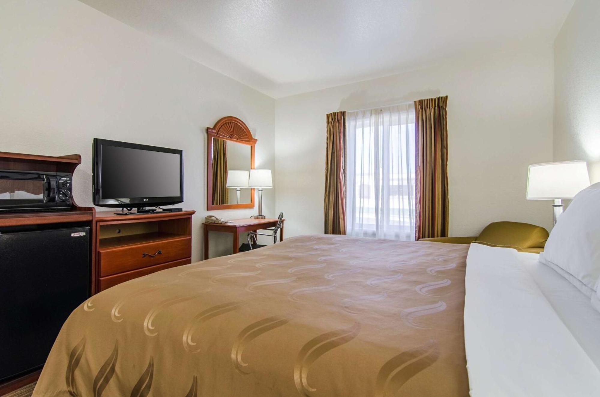Quality Inn Junction City Near Fort Riley Zewnętrze zdjęcie
