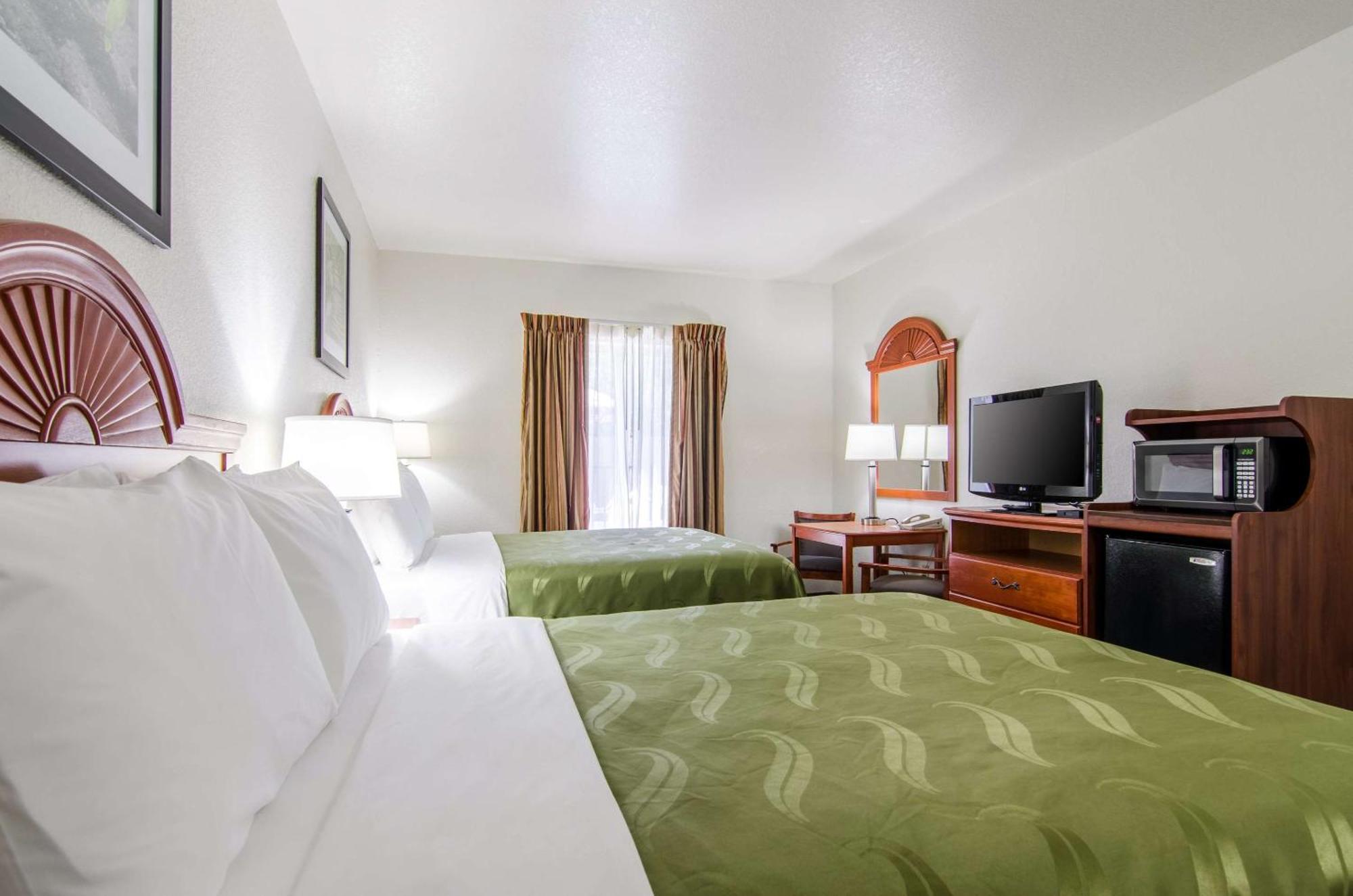 Quality Inn Junction City Near Fort Riley Zewnętrze zdjęcie